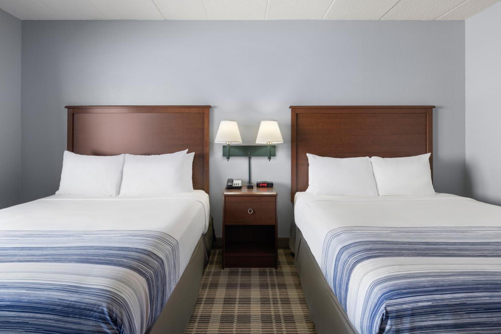 Americinn By Wyndham Stuart Exterior foto